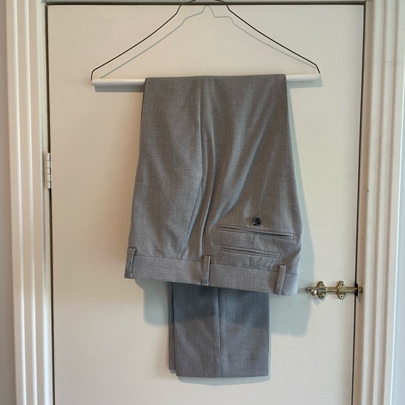 Young Men’s Murano XS Vest & 28x28 Pants - Picture 6 of 10